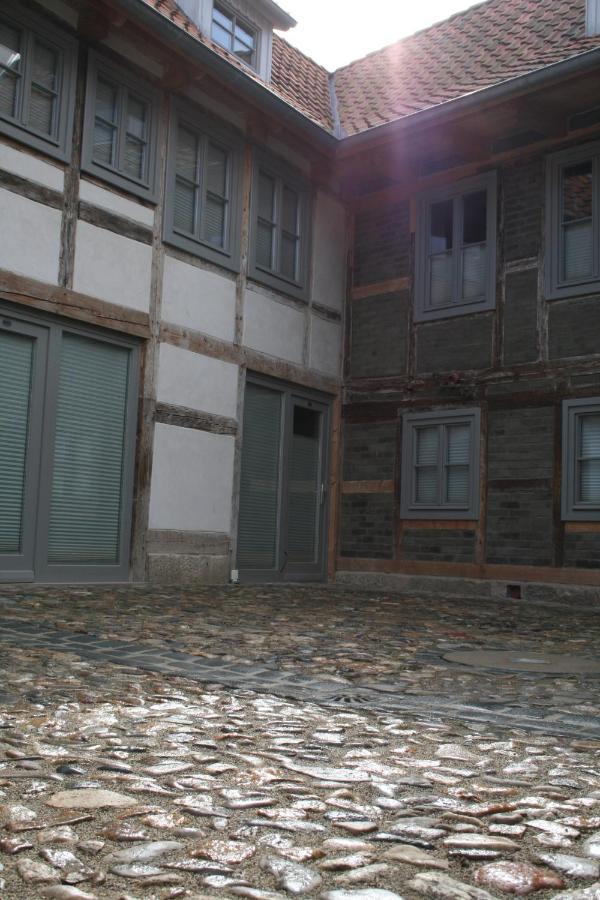 Hotel Garni Tilia クヴェードリンブルク エクステリア 写真