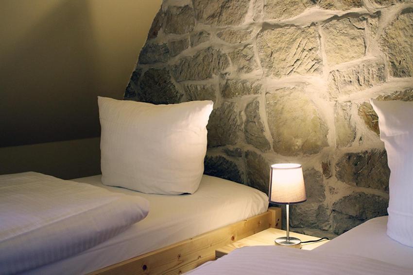 Hotel Garni Tilia クヴェードリンブルク エクステリア 写真